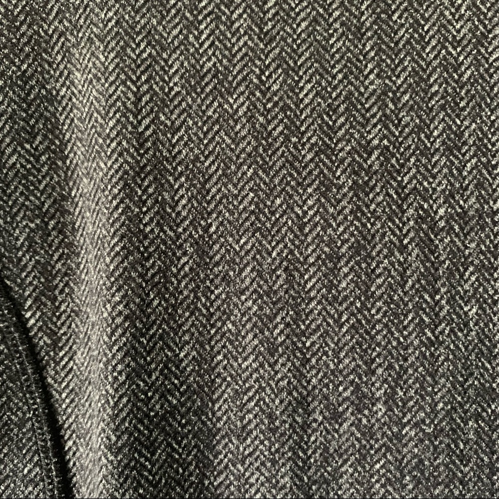 Lululemon pullover with hood - Picture 3 of 4